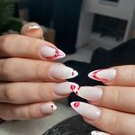 خدمات تخصصی ناخن نگین