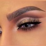 سالن زیبایی مانلی