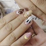 سالن زیبایی و کاشت ناخن آرلا
