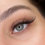 آموزش واجرای تخصصی اکستنشن مژه،ابروفریده
