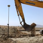 حفاری و گود برداری با بیل مکانیک حسین