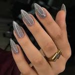 خدمات تخصصی کاشت ناخن مهشید