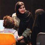 روانشناس کودک بنفشه جوان بازی درمانگر