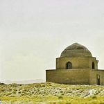 آرامگاه ارسلان جاذب