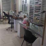 سالن آرایشی لی لی یوم