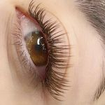 خدمات تخصصی اکستنشن مژه و لیفت