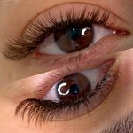 خدمات ناخن مینا میرزایی