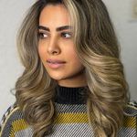 آرایشگاه و آموزشگاه زنانه (مون بيوتی)