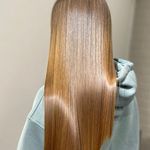 سالن تخصصی کراتین و لایت سپیده خزایی