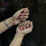 خدمات تخصصی ناخن نگین آزاددل