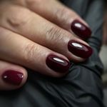 آموزش و خدمات کاشت ناخن و پدیکور نیلین