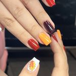 خدمات تخصصی ناخن یاسی