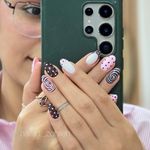 خدمات تخصصی ناخن زهره طاهری