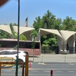 درب ورود و خروج دانشگاه