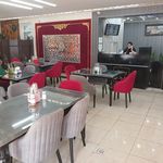 رستوران نخل طلایی