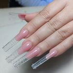 مرکز تخصصی کاشت ناخن گلچین حیاتی