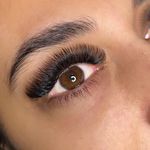 خدمات تخصصی اکستنشن مژه مریم