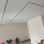 نقاش نقاشی ساختمان.  خدمات با