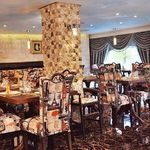 کافه رستوران رویالی