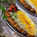 رستوران بیرون برنون نمک