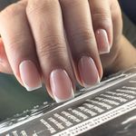 خدمات تخصصی ناخن آتوسا