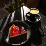 کافه رستوران لول ۴