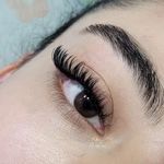 خدمات تخصصی کاشت مژه