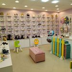 فروشگاه کفش بچه گانه کفشدوزک (شعبه سجاد)