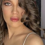 مرکز تخصصی زیبایی مداد رنگی