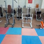 باشگاه بدنسازی هلال احمر (آقایان و بانوان)