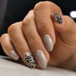 کاشت وآموزش ناخن نسترن