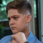 آرایشگاه مردانه آبی