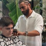 آرایشگاه مردانه آبی