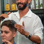 آرایشگاه مردانه آبی