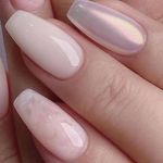 خدمات تخصصی کاشت ناخن هلیام