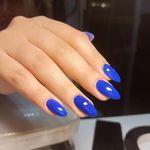خدمات تخصصی کاشت ناخن هلیام