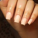 خدمات تخصصی کاشت ناخن هلیام