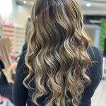 سالن زیبایی تخصصی رنگ مو و لایت احیا