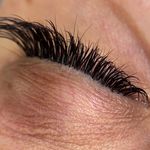 سالن تخصصی خدمات مژه مژگان رستم زاده