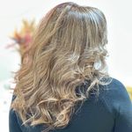 سالن زیبایی نگین فرازمند