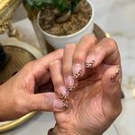 سالن آرایش و زیبایی رویا