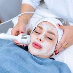فیشال و پاکسازی  در استودیو پوست مایاکا