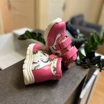 ویان ارتو مرکز تخصصی اسکن کف پا وکفی طبی