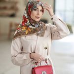 گالری شال و روسری عطرا