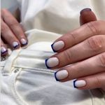 خدمات کاشت ناخن مبینا