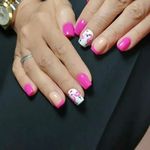 سالن کاشت ناخن نسرین