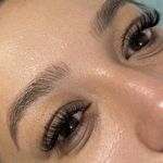 خدمات تخصصی اکستنشن مژه آرزو