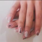 خدمات تخصصی ناخن زینت