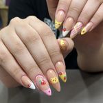 اموزش و خدمات کاشت ناخن