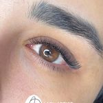 خدمات اکستنشن مژه و لیفت ابرو و مژه